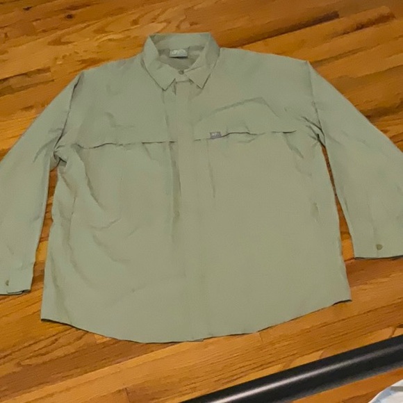 G.Loomis vented fishing shirt XL - Picture 3 of 9